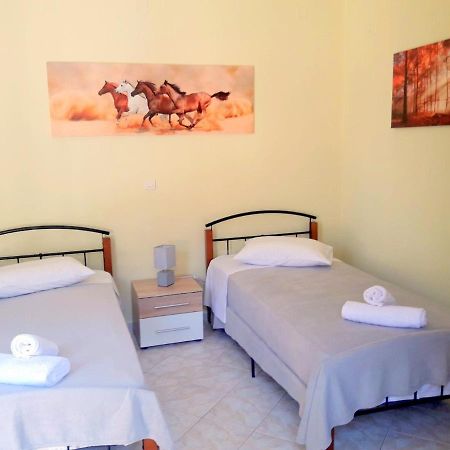 Dourios Ippos Apartments Frikes Zewnętrze zdjęcie