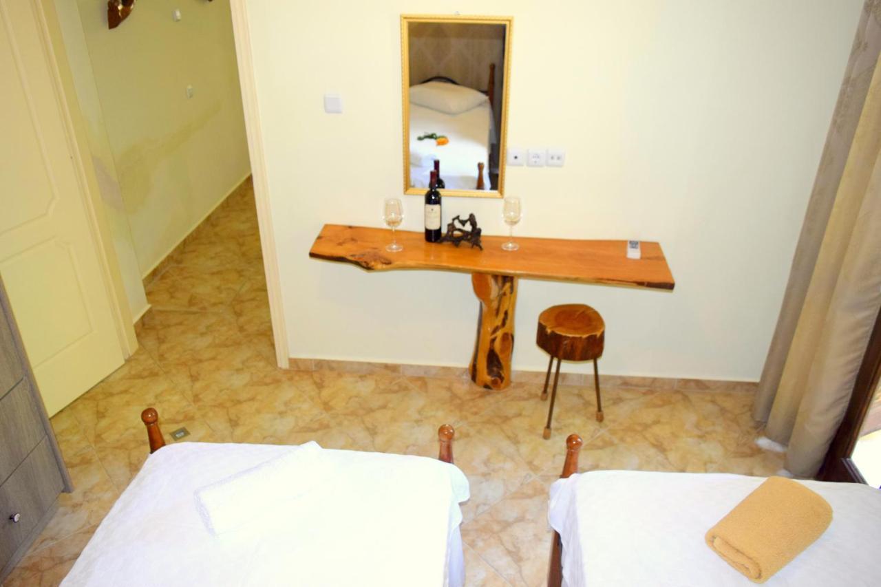 Dourios Ippos Apartments Frikes Zewnętrze zdjęcie